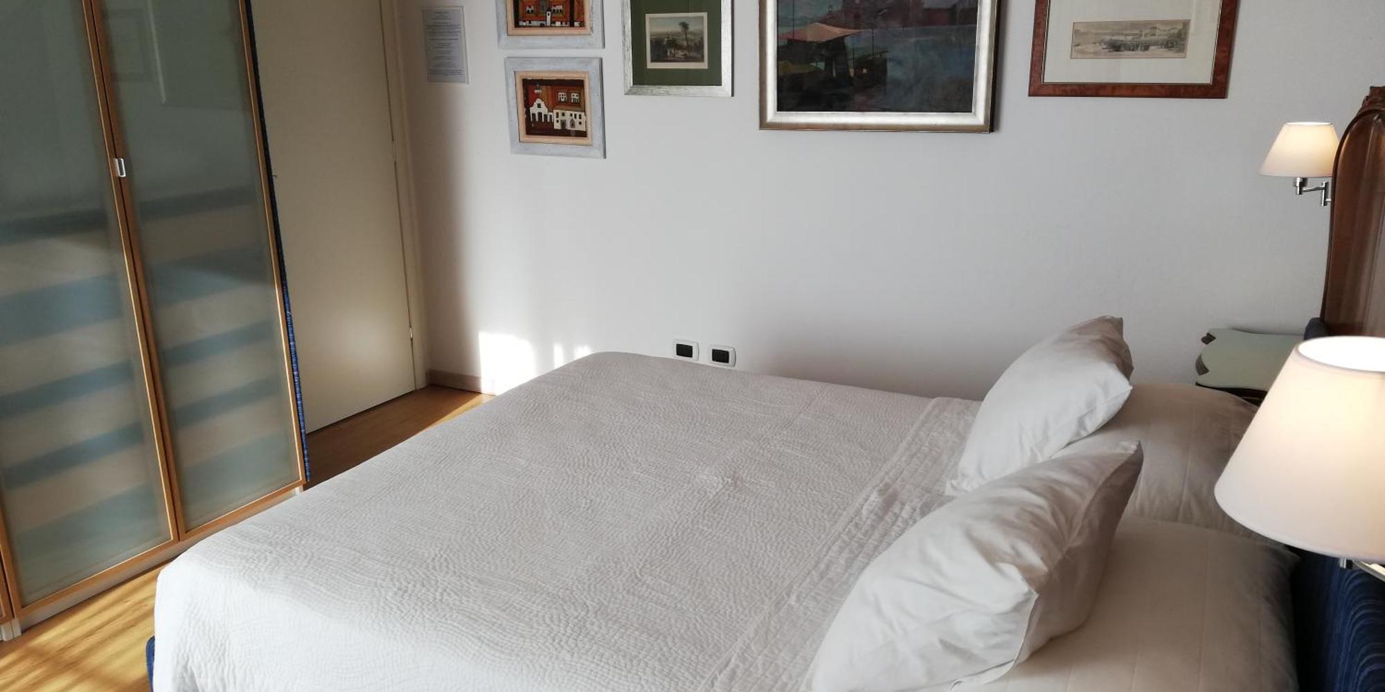 La Collina Since 2008 No Smoking B&B 바레세 외부 사진