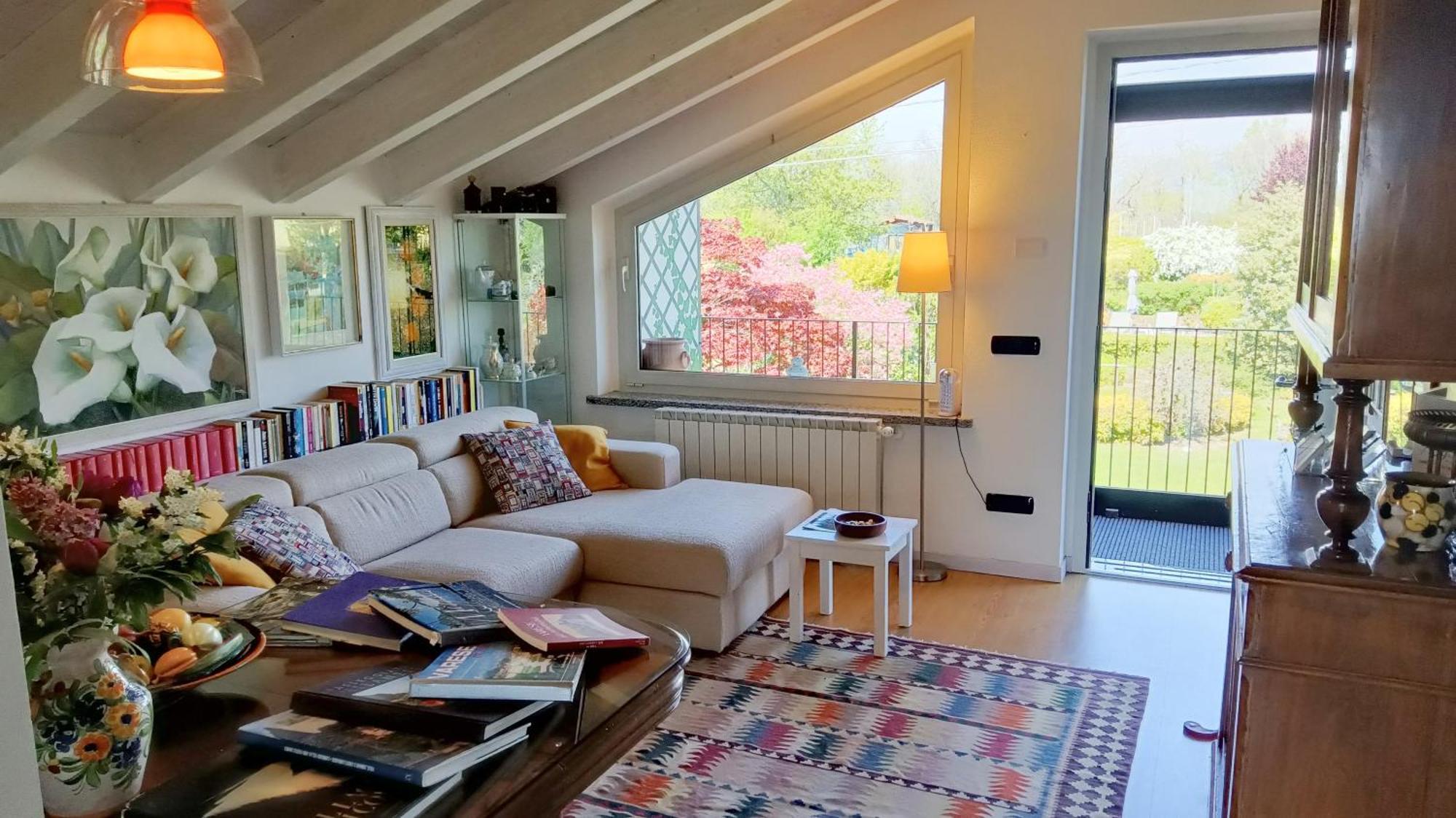 La Collina Since 2008 No Smoking B&B 바레세 외부 사진