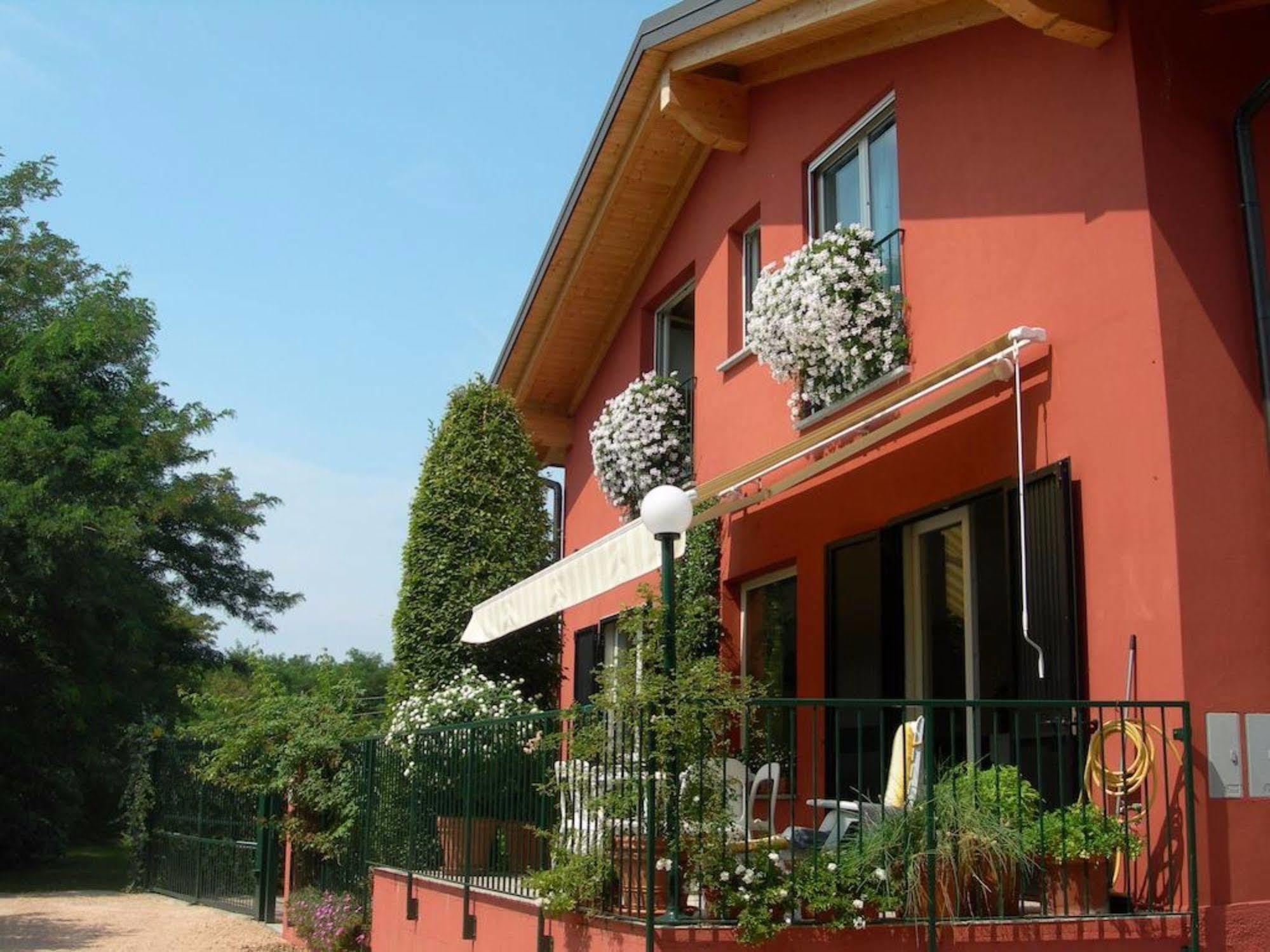 La Collina Since 2008 No Smoking B&B 바레세 외부 사진