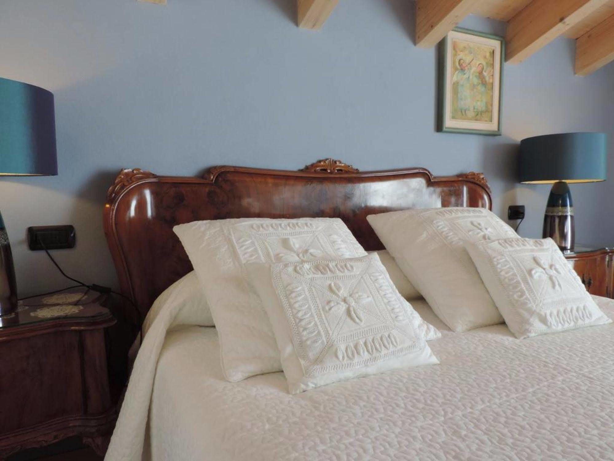 La Collina Since 2008 No Smoking B&B 바레세 외부 사진