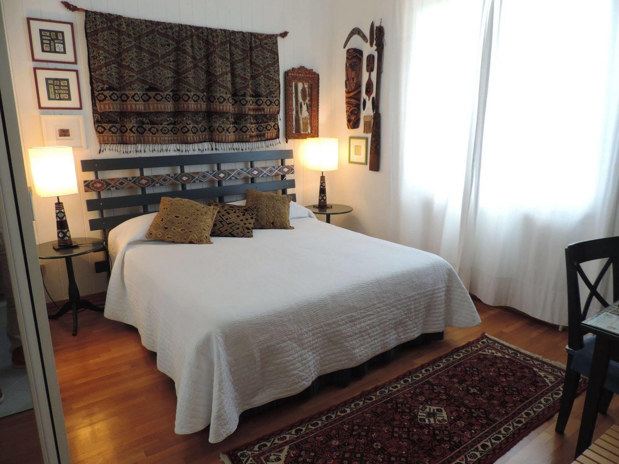La Collina Since 2008 No Smoking B&B 바레세 외부 사진