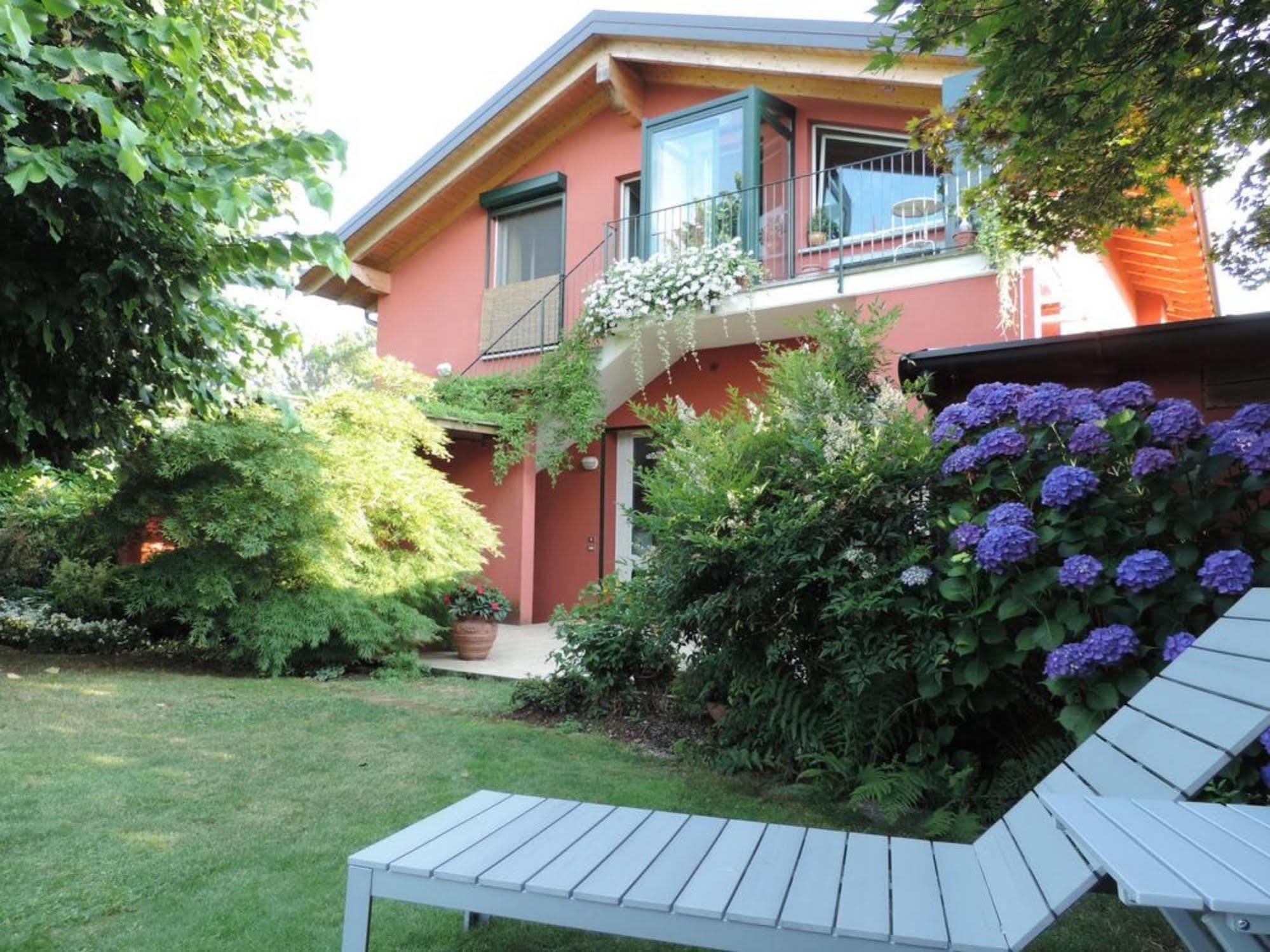 La Collina Since 2008 No Smoking B&B 바레세 외부 사진